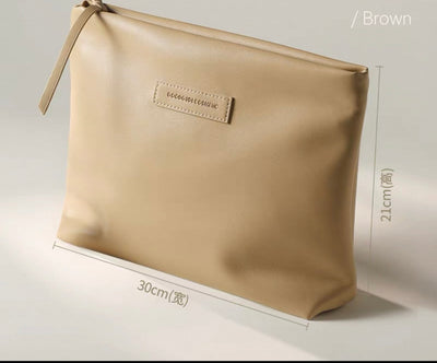 Lightweight makeup storage bag